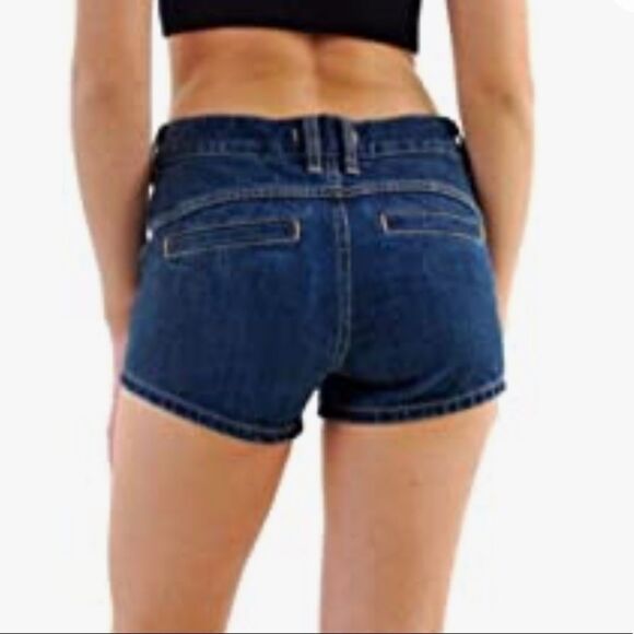 Ladies FREE PEOPLE DENIM SHORTS .. - Picture 2 of 6